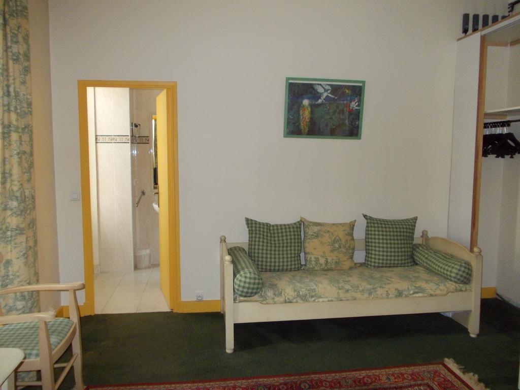 Hotel Marcellin Beaulieu-sur-Mer Zimmer foto